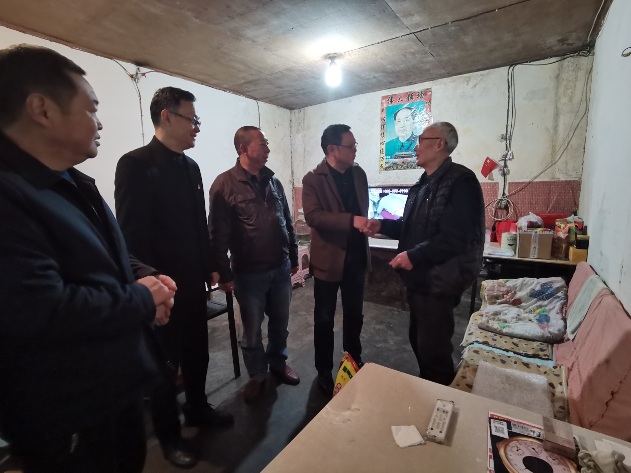 说明: C:\Users\admin\Desktop\20210701扶贫总结和规划\2021年定点帮扶工作方案\2021定点帮扶工作简报\IMG_20211028_160259.jpg