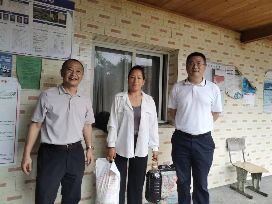 说明: https://news.abtu.edu.cn/__local/6/61/B3/6E120CCC56C50078F223331F263_BAC23840_1E0252.png