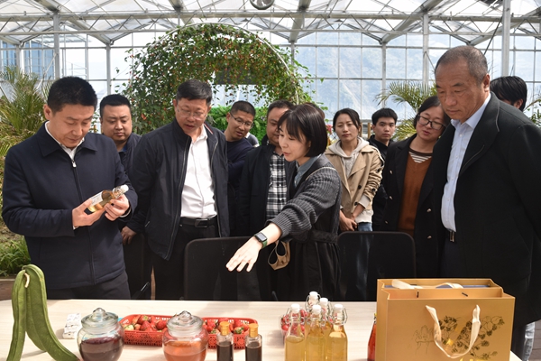 说明: https://www.abtu.edu.cn/__local/9/AA/C5/C0AA73723C19945E9DAE056782C_D4FE576D_3D899.jpg