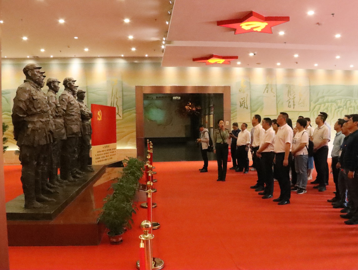 说明: https://news.abtu.edu.cn/__local/7/C3/78/80BA56704DEC5232B2F1A12E7E9_EF6919CE_EE7A1A.jpg