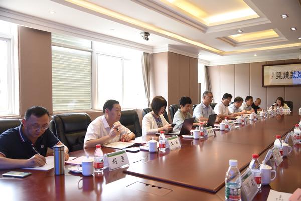 说明: http://www.abtu.edu.cn/__local/D/59/E9/BF171C9E61C3718E1D685154BD5_AC49BF48_4B52B.jpg